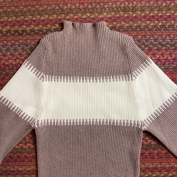NWOT RIBBED PUFFY SLEEVE MOCK NECK SWEATER - Picture 2 of 5